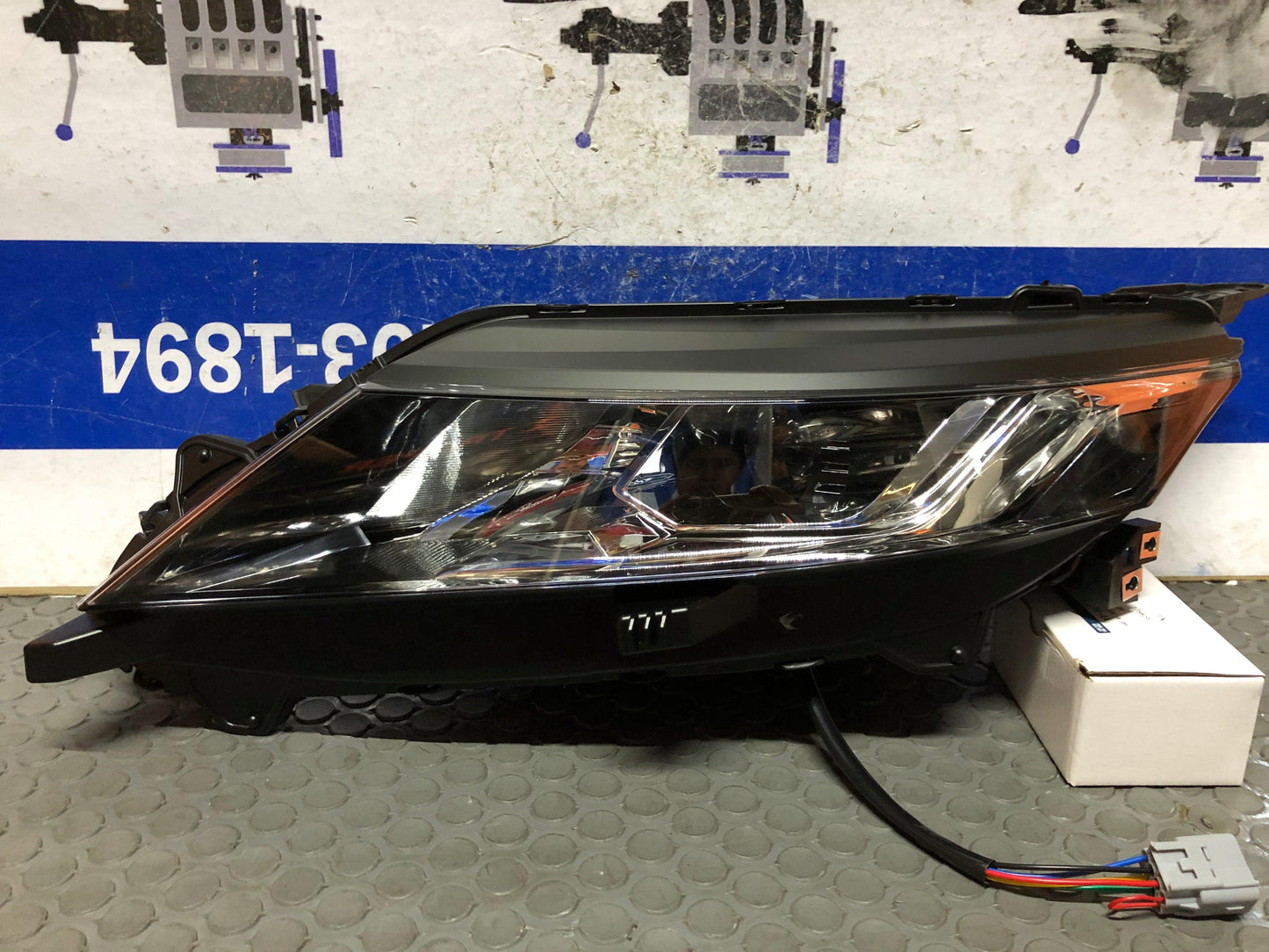 Silvin derecho izquierdo Mitsubishi l200 2019 2022 no led - Grupo Revisa 